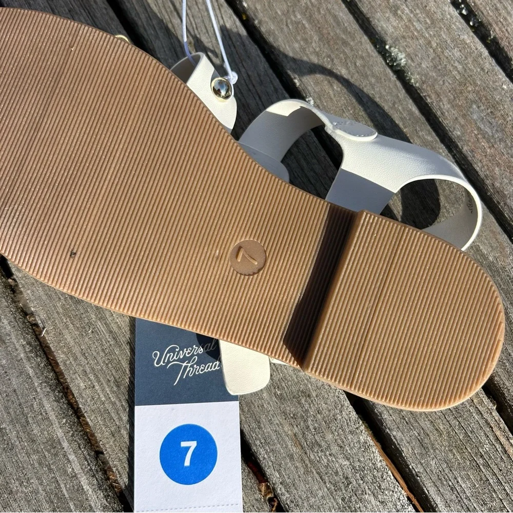Nwt Women's Winnie Studded Fisherman‎ Sandals - Universal Thread Off size 7 new